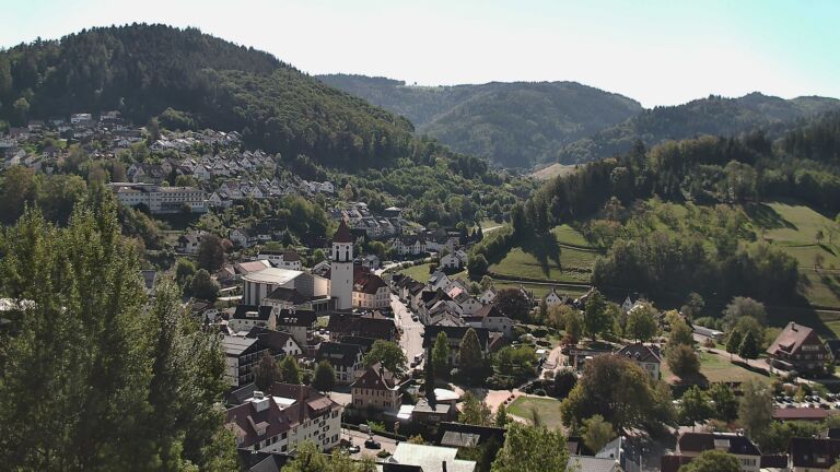 Dieses Bild zeigt eine Webcam-Aufnahme von Ottenhöfen, aufgenommen am Samstag, den 26.09.2026 um 12:10 Uhr