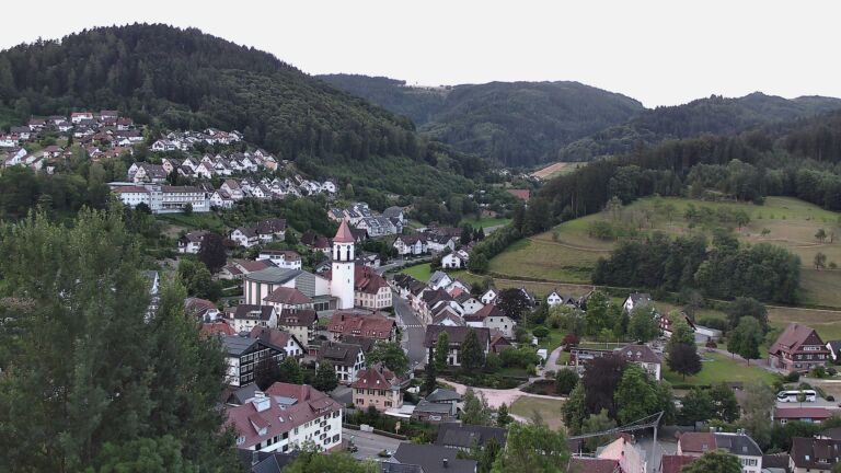 Dieses Bild zeigt eine Webcam-Aufnahme von Ottenhöfen, aufgenommen am Mittwoch, den 08.07.2026 um 05:50 Uhr