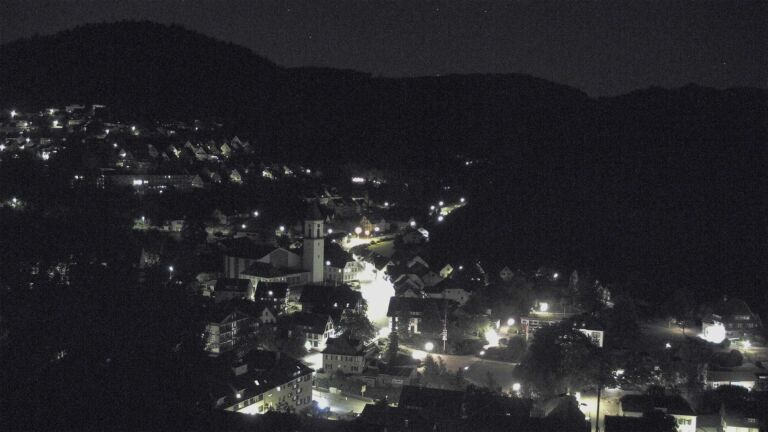 Dieses Bild zeigt eine Webcam-Aufnahme von Ottenhöfen, aufgenommen am Samstag, den 04.07.2026 um 00:00 Uhr