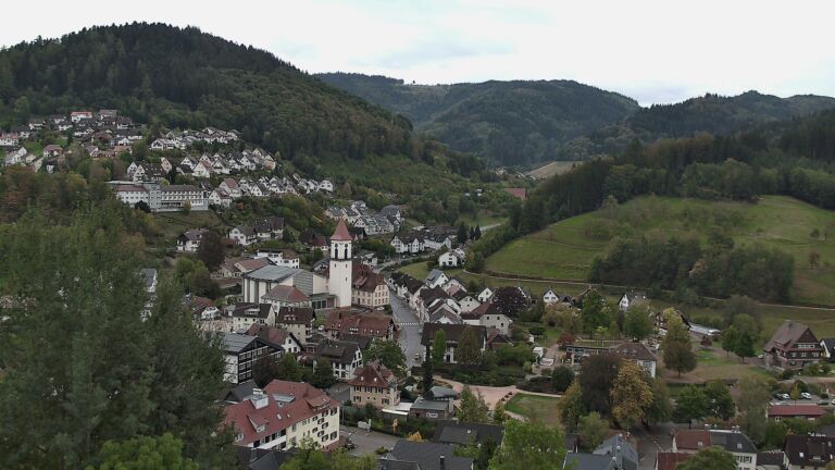 Dieses Bild zeigt eine Webcam-Aufnahme von Ottenhöfen, aufgenommen am Donnerstag, den 01.10.2026 um 11:50 Uhr
