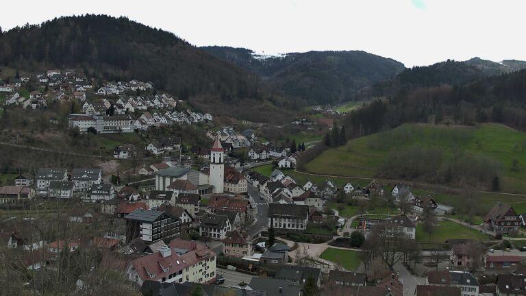 Dieses Bild zeigt eine Webcam-Aufnahme von Ottenhöfen, aufgenommen am Mittwoch, den 01.04.2026 um 14:50 Uhr