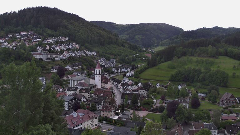 Dieses Bild zeigt eine Webcam-Aufnahme von Ottenhöfen, aufgenommen am Donnerstag, den 14.05.2026 um 19:30 Uhr