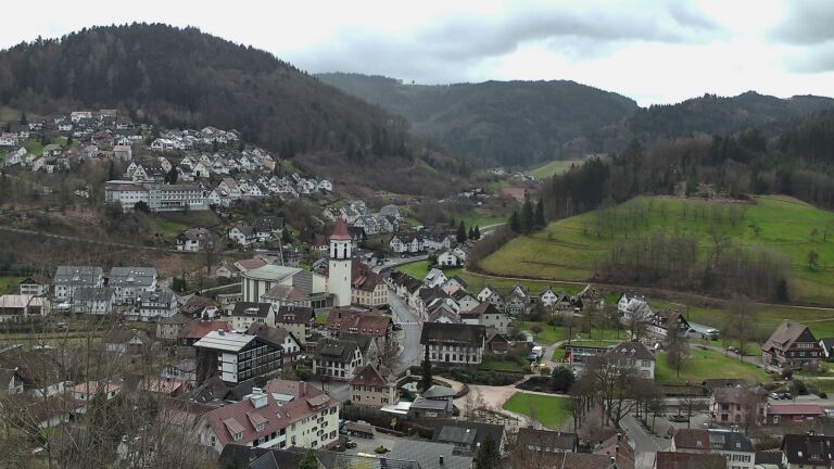 Dieses Bild zeigt eine Webcam-Aufnahme von Ottenhöfen, aufgenommen am Dienstag, den 17.03.2026 um 10:10 Uhr