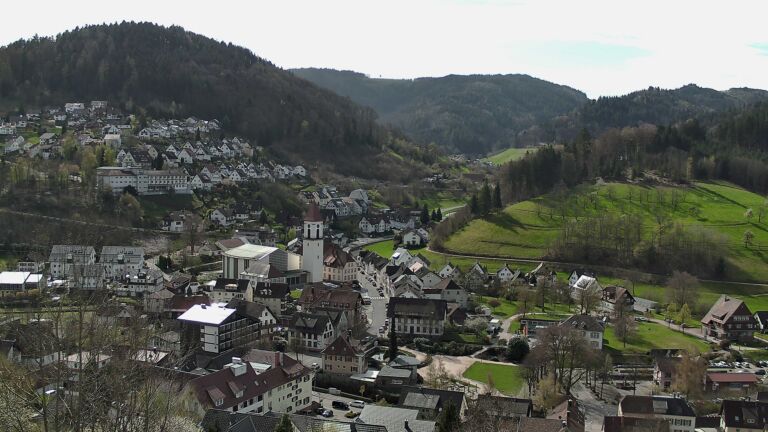 Dieses Bild zeigt eine Webcam-Aufnahme von Ottenhöfen, aufgenommen am Montag, den 06.04.2026 um 11:20 Uhr