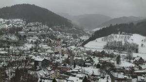 Dieses Bild zeigt eine Webcam-Aufnahme von Ottenhöfen, aufgenommen am Donnerstag, den 08.01.2026 um 15:40 Uhr