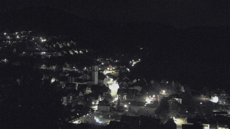 Dieses Bild zeigt eine Webcam-Aufnahme von Ottenhöfen, aufgenommen am Montag, den 12.10.2026 um 04:00 Uhr