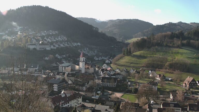 Dieses Bild zeigt eine Webcam-Aufnahme von Ottenhöfen, aufgenommen am Freitag, den 27.03.2026 um 08:10 Uhr