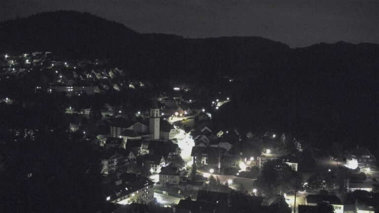 Dieses Bild zeigt eine Webcam-Aufnahme von Ottenhöfen, aufgenommen am Samstag, den 27.06.2026 um 01:30 Uhr