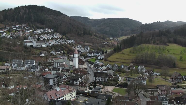 Dieses Bild zeigt eine Webcam-Aufnahme von Ottenhöfen, aufgenommen am Montag, den 16.02.2026 um 12:40 Uhr