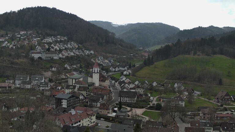 Dieses Bild zeigt eine Webcam-Aufnahme von Ottenhöfen, aufgenommen am Freitag, den 03.04.2026 um 10:20 Uhr