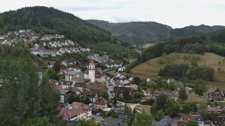 Dieses Bild zeigt eine Webcam-Aufnahme von Ottenhöfen, aufgenommen am Sonntag, den 30.08.2026 um 10:40 Uhr
