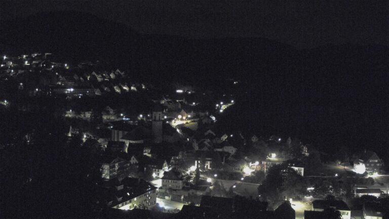 Dieses Bild zeigt eine Webcam-Aufnahme von Ottenhöfen, aufgenommen am Sonntag, den 13.09.2026 um 04:30 Uhr