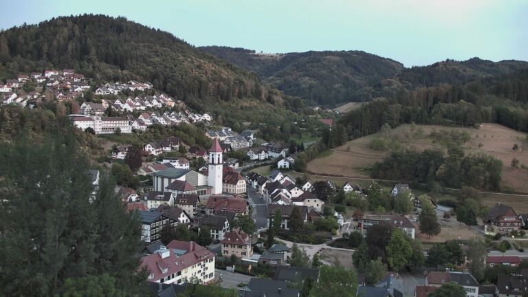 Dieses Bild zeigt eine Webcam-Aufnahme von Ottenhöfen, aufgenommen am Donnerstag, den 20.08.2026 um 20:50 Uhr