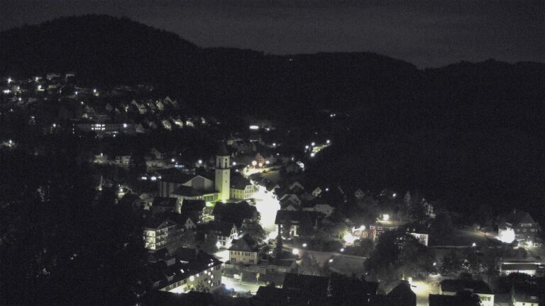 Dieses Bild zeigt eine Webcam-Aufnahme von Ottenhöfen, aufgenommen am Freitag, den 04.09.2026 um 05:30 Uhr