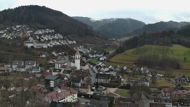 Dieses Bild zeigt eine Webcam-Aufnahme von Ottenhöfen, aufgenommen am Donnerstag, den 29.01.2026 um 16:00 Uhr