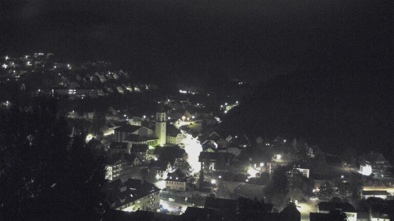 Dieses Bild zeigt eine Webcam-Aufnahme von Ottenhöfen, aufgenommen am Montag, den 19.10.2026 um 05:40 Uhr