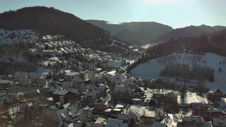 Dieses Bild zeigt eine Webcam-Aufnahme von Ottenhöfen, aufgenommen am Mittwoch, den 07.01.2026 um 12:10 Uhr