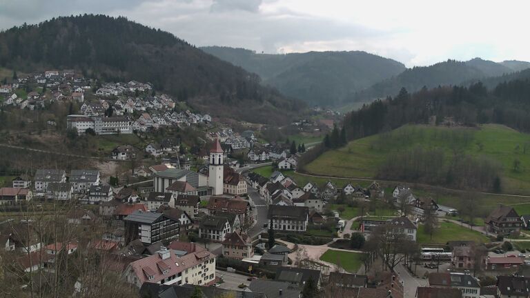 Dieses Bild zeigt eine Webcam-Aufnahme von Ottenhöfen, aufgenommen am Montag, den 23.03.2026 um 13:40 Uhr