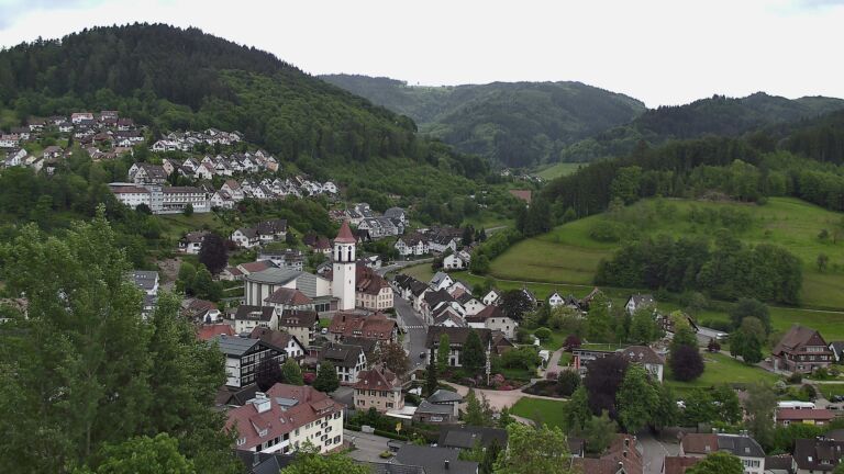 Dieses Bild zeigt eine Webcam-Aufnahme von Ottenhöfen, aufgenommen am Mittwoch, den 20.05.2026 um 14:30 Uhr