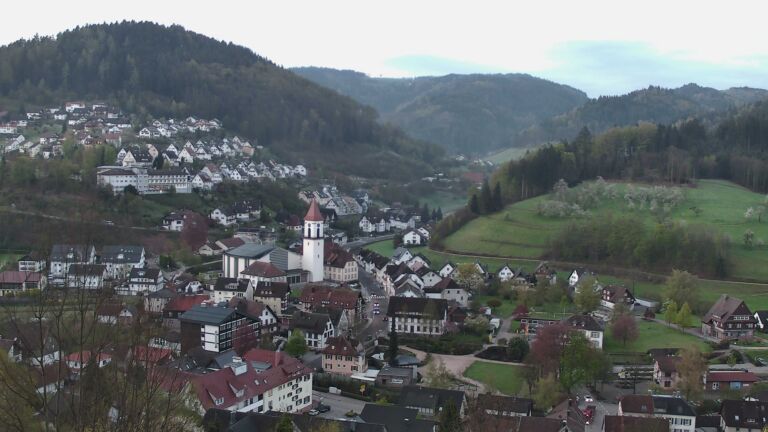 Dieses Bild zeigt eine Webcam-Aufnahme von Ottenhöfen, aufgenommen am Mittwoch, den 15.04.2026 um 06:30 Uhr