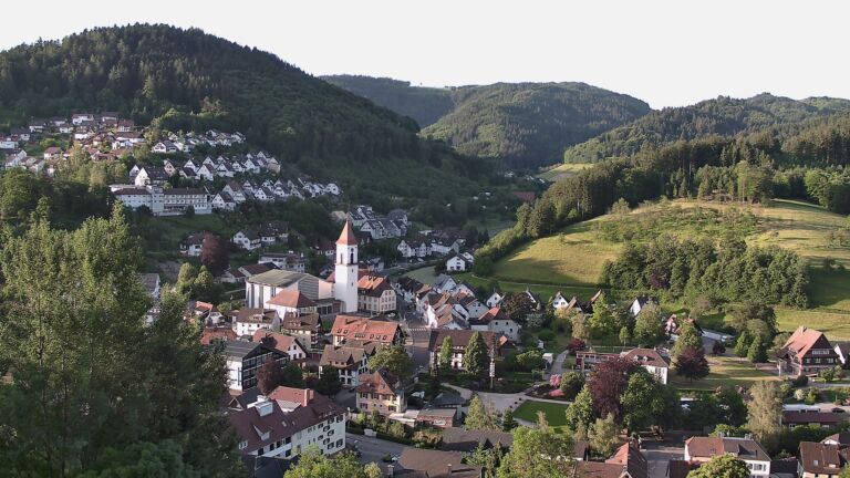 Dieses Bild zeigt eine Webcam-Aufnahme von Ottenhöfen, aufgenommen am Donnerstag, den 28.05.2026 um 06:50 Uhr