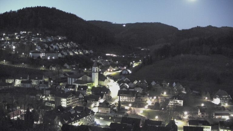 Dieses Bild zeigt eine Webcam-Aufnahme von Ottenhöfen, aufgenommen am Mittwoch, den 08.04.2026 um 06:00 Uhr