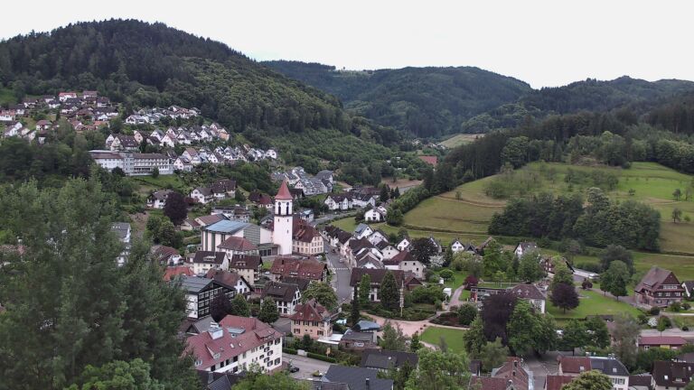 Dieses Bild zeigt eine Webcam-Aufnahme von Ottenhöfen, aufgenommen am Donnerstag, den 11.06.2026 um 05:50 Uhr
