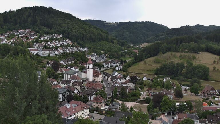 Dieses Bild zeigt eine Webcam-Aufnahme von Ottenhöfen, aufgenommen am Samstag, den 25.07.2026 um 14:50 Uhr