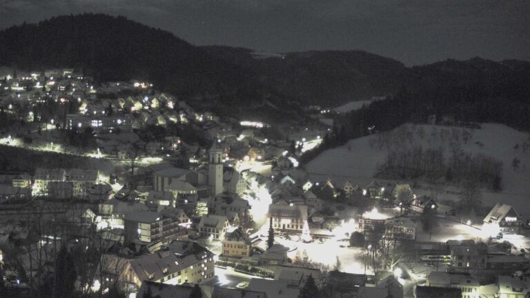 Dieses Bild zeigt eine Webcam-Aufnahme von Ottenhöfen, aufgenommen am Montag, den 05.01.2026 um 23:00 Uhr