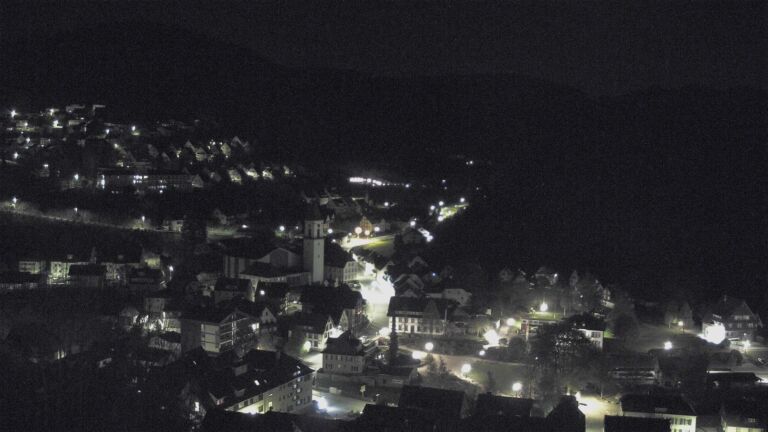 Dieses Bild zeigt eine Webcam-Aufnahme von Ottenhöfen, aufgenommen am Samstag, den 18.04.2026 um 04:00 Uhr
