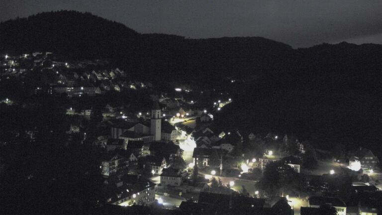 Dieses Bild zeigt eine Webcam-Aufnahme von Ottenhöfen, aufgenommen am Dienstag, den 02.06.2026 um 04:00 Uhr