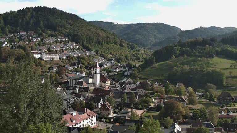 Dieses Bild zeigt eine Webcam-Aufnahme von Ottenhöfen, aufgenommen am Samstag, den 03.10.2026 um 16:20 Uhr