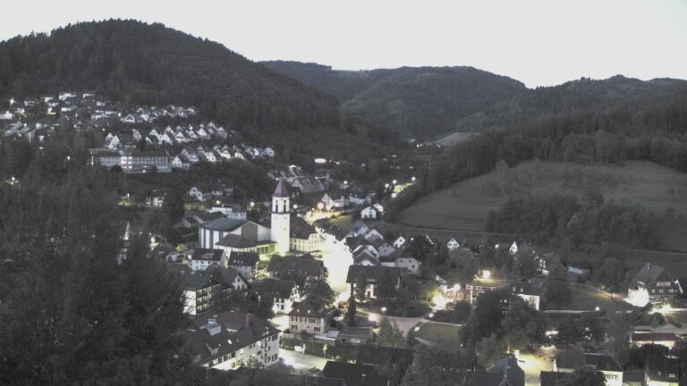 Dieses Bild zeigt eine Webcam-Aufnahme von Ottenhöfen, aufgenommen am Sonntag, den 06.09.2026 um 06:10 Uhr