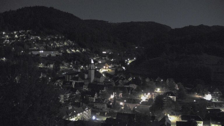 Dieses Bild zeigt eine Webcam-Aufnahme von Ottenhöfen, aufgenommen am Samstag, den 26.09.2026 um 04:00 Uhr