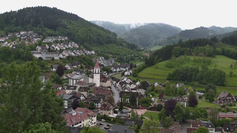 Dieses Bild zeigt eine Webcam-Aufnahme von Ottenhöfen, aufgenommen am Samstag, den 16.05.2026 um 09:20 Uhr