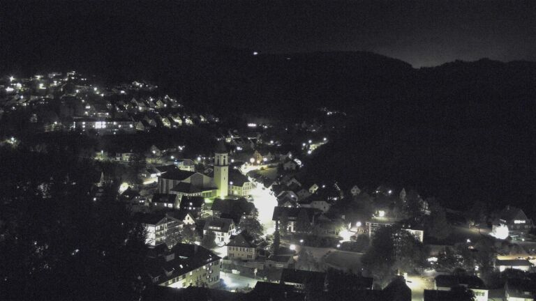 Dieses Bild zeigt eine Webcam-Aufnahme von Ottenhöfen, aufgenommen am Freitag, den 09.10.2026 um 20:00 Uhr