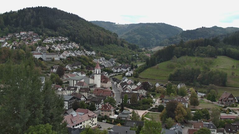 Dieses Bild zeigt eine Webcam-Aufnahme von Ottenhöfen, aufgenommen am Donnerstag, den 01.10.2026 um 15:40 Uhr