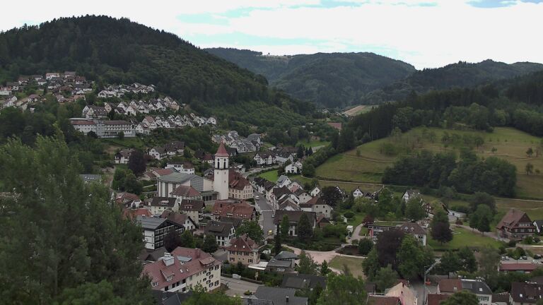 Dieses Bild zeigt eine Webcam-Aufnahme von Ottenhöfen, aufgenommen am Mittwoch, den 08.07.2026 um 12:30 Uhr