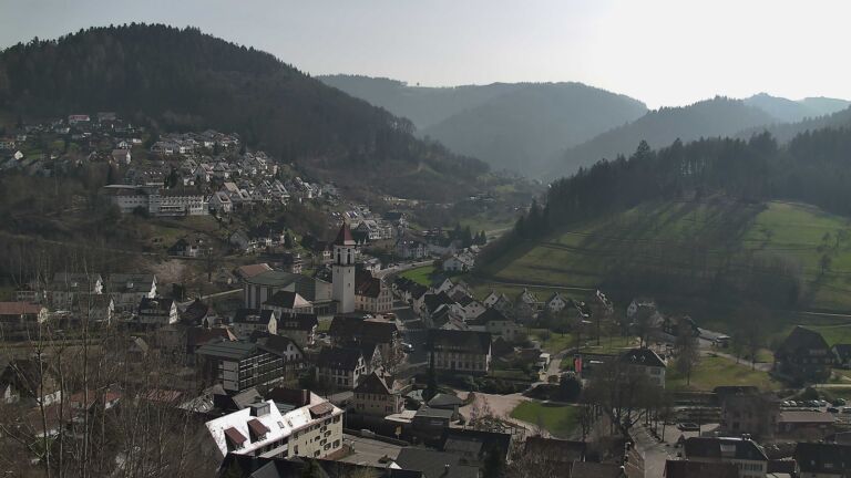 Dieses Bild zeigt eine Webcam-Aufnahme von Ottenhöfen, aufgenommen am Samstag, den 07.03.2026 um 14:00 Uhr