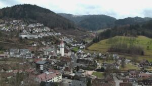 Dieses Bild zeigt eine Webcam-Aufnahme von Ottenhöfen, aufgenommen am Sonntag, den 15.02.2026 um 13:50 Uhr