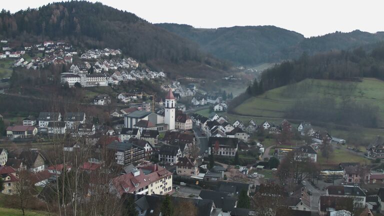 Dieses Bild zeigt eine Webcam-Aufnahme von Ottenhöfen, aufgenommen am Montag, den 15.12.2025 um 16:30 Uhr