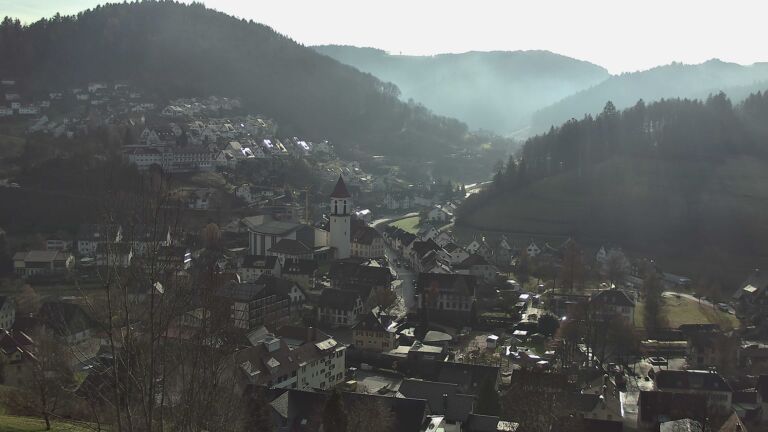 Dieses Bild zeigt eine Webcam-Aufnahme von Ottenhöfen, aufgenommen am Freitag, den 12.12.2025 um 12:00 Uhr