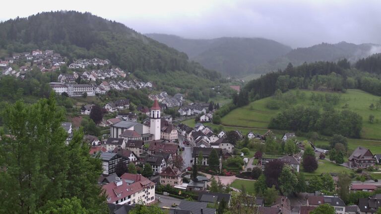 Dieses Bild zeigt eine Webcam-Aufnahme von Ottenhöfen, aufgenommen am Mittwoch, den 06.05.2026 um 20:00 Uhr