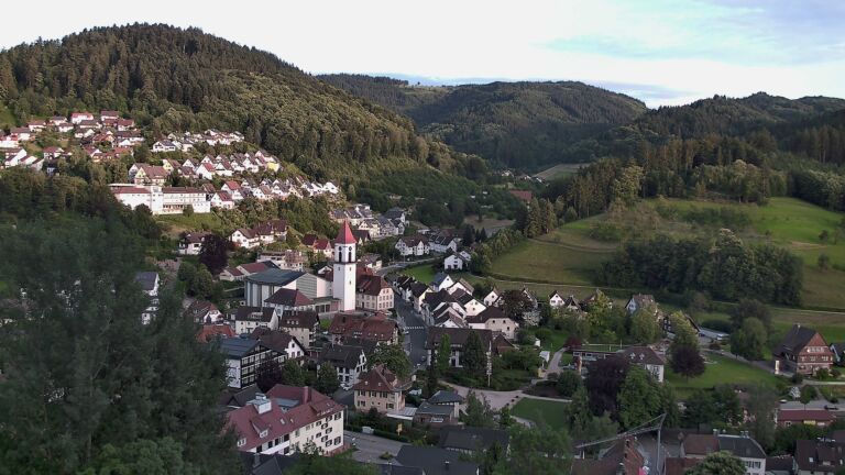 Dieses Bild zeigt eine Webcam-Aufnahme von Ottenhöfen, aufgenommen am Montag, den 15.06.2026 um 20:50 Uhr