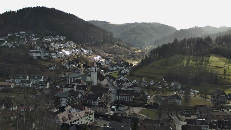 Dieses Bild zeigt eine Webcam-Aufnahme von Ottenhöfen, aufgenommen am Samstag, den 07.02.2026 um 13:10 Uhr