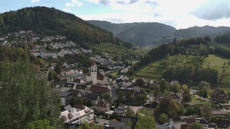 Dieses Bild zeigt eine Webcam-Aufnahme von Ottenhöfen, aufgenommen am Freitag, den 02.10.2026 um 14:30 Uhr