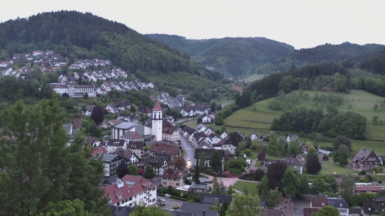 Dieses Bild zeigt eine Webcam-Aufnahme von Ottenhöfen, aufgenommen am Mittwoch, den 20.05.2026 um 05:30 Uhr