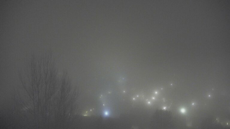 Dieses Bild zeigt eine Webcam-Aufnahme von Ottenhöfen, aufgenommen am Sonntag, den 14.12.2025 um 06:00 Uhr