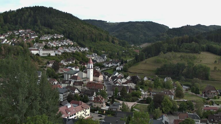 Dieses Bild zeigt eine Webcam-Aufnahme von Ottenhöfen, aufgenommen am Mittwoch, den 02.09.2026 um 17:50 Uhr