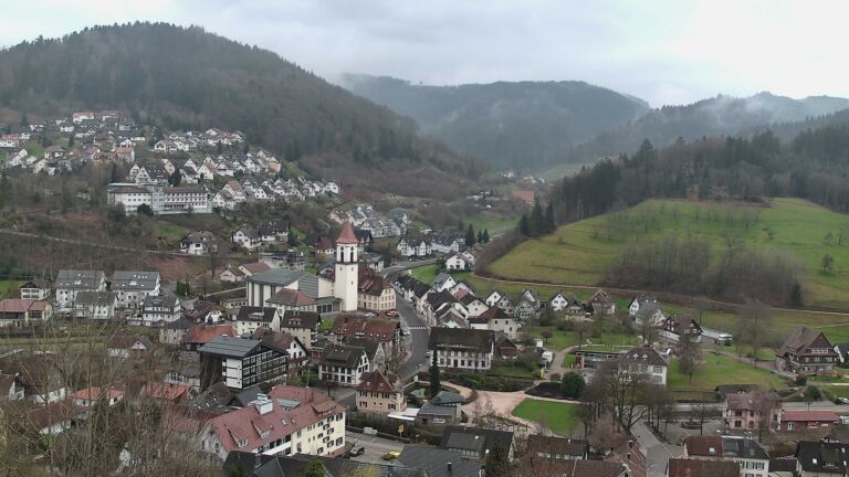 Dieses Bild zeigt eine Webcam-Aufnahme von Ottenhöfen, aufgenommen am Sonntag, den 15.03.2026 um 08:20 Uhr